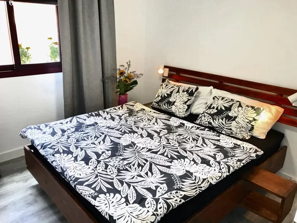 Schlafzimmer 1