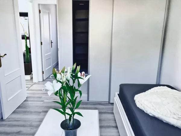Schlafzimmer 2
