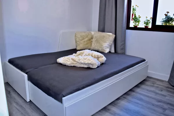 Schlafzimmer 2